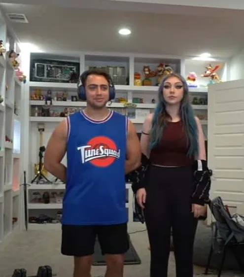 Mizkif Height