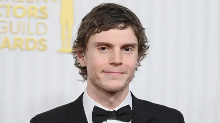 evan peters height