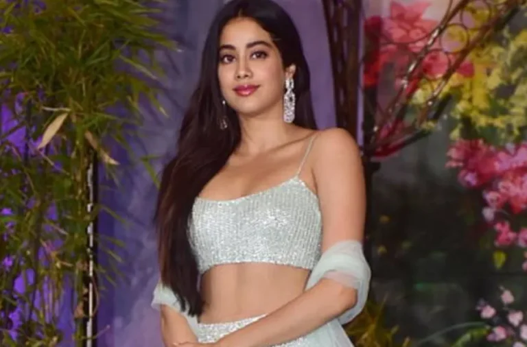 janhvi kapoor age