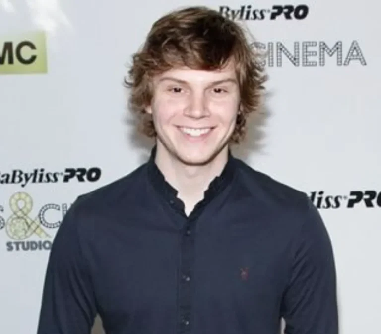 Evan Peters Height, Weight, Age, Net Worth, Career, And More