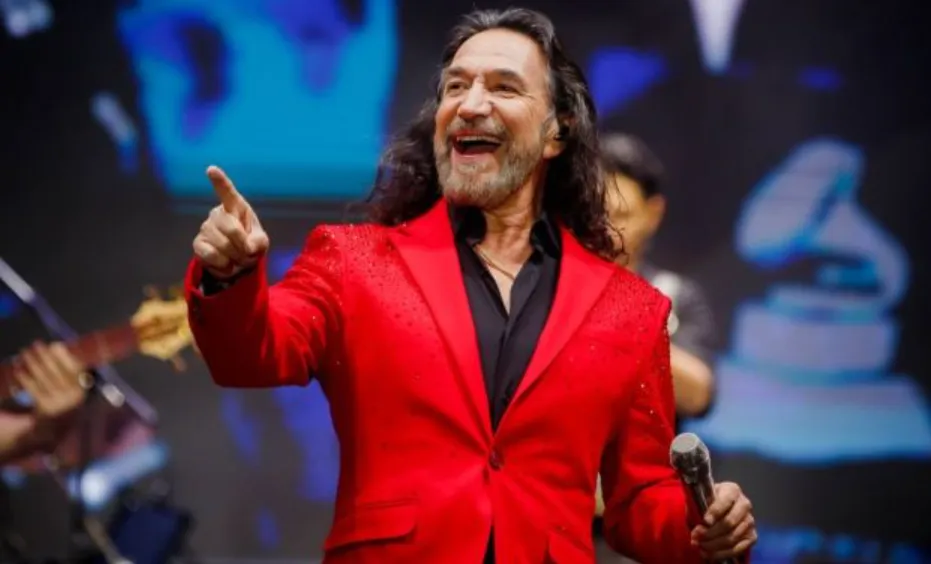 marco antonio solis net worth