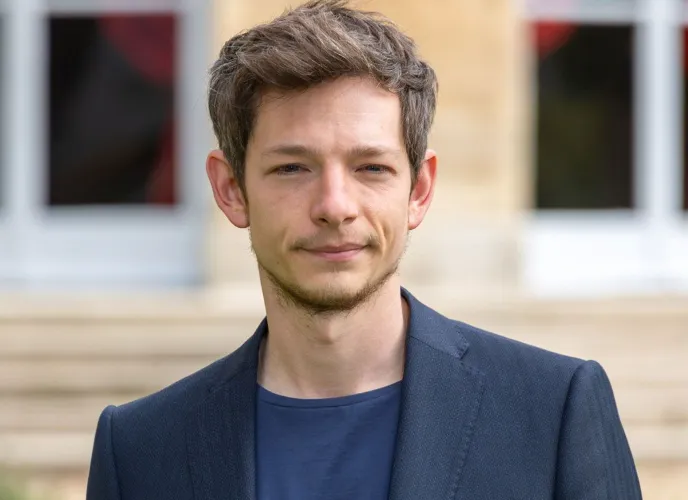 Mike Faist Height, Weight, Age, Net Worth, Career, And More