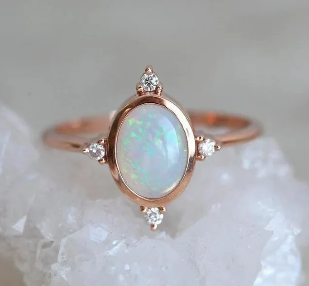 Top 3 Unique Oval Engagement Rings