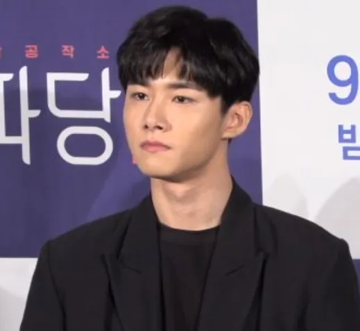 Woozi Height, Weight, Age, Net Worth, Career, And More