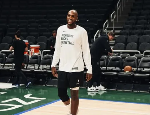 Khris Middleton Wife, Age, Height, Weight, Net Worth, Career, And More