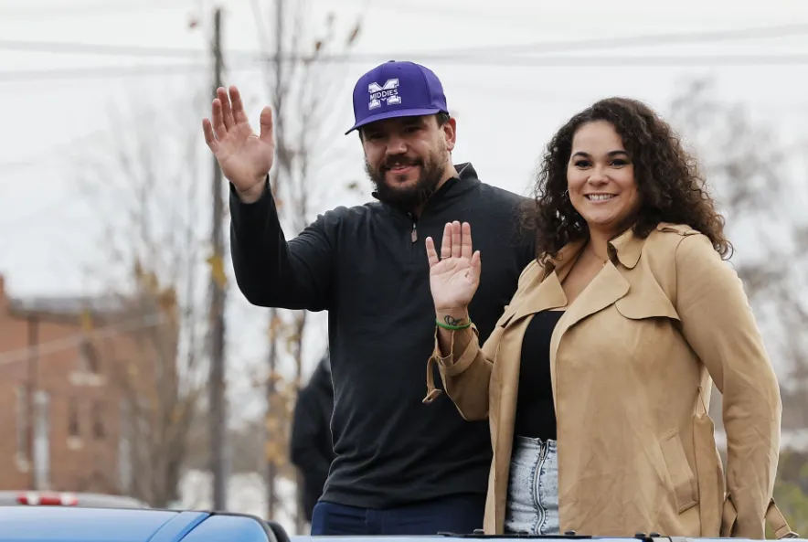 Kyle Schwarber's Wife's Ethnicity, Height, Weight, Net Worth, Age, Career And Full Bio