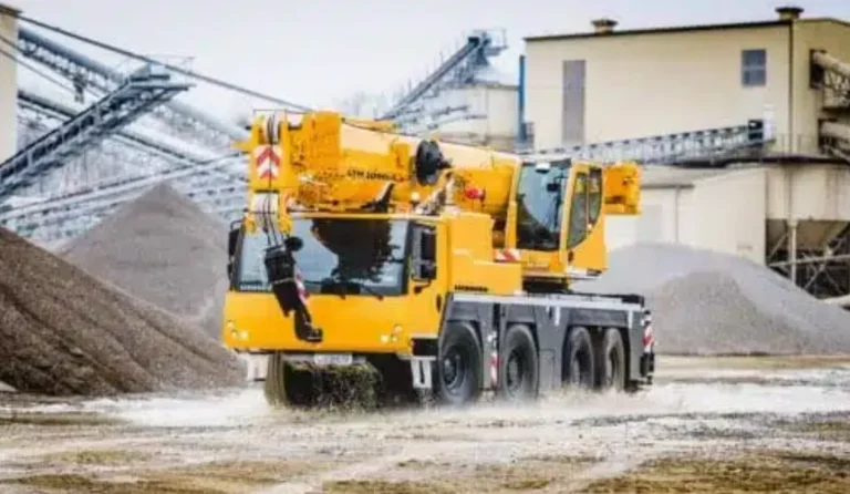 Innovations in Mobile Crane Operations