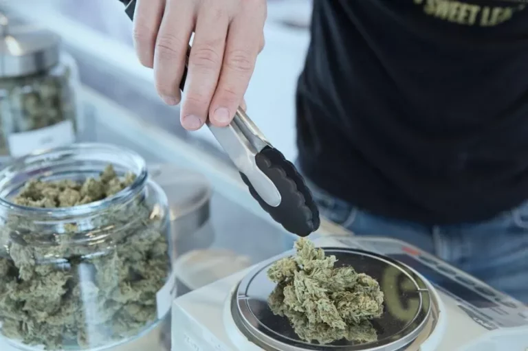 Convenient Dispensary Locations and Delivery Services