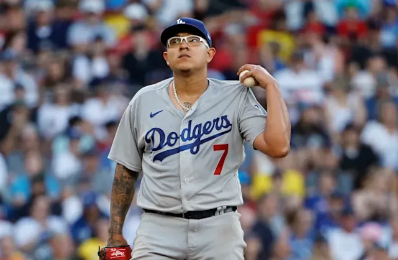 Julio Urías The Rise of MLB’s Mexican Star Pitcher in 2025