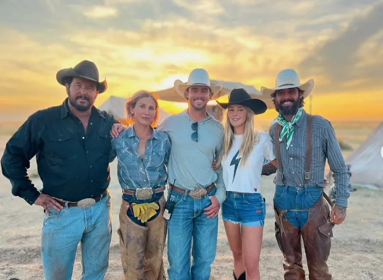 Ryan Bingham Wife, Age, Height, Weight, Net Worth, Career, And Full BioRyan Bingham Wife, Age, Height, Weight, Net Worth, Career, And Full Bio
