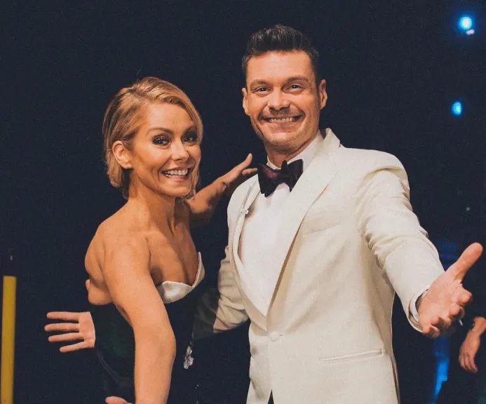 Ryan Seacrest's Wife, Age, Height, Weight, Net Worth, Career And Full Bio