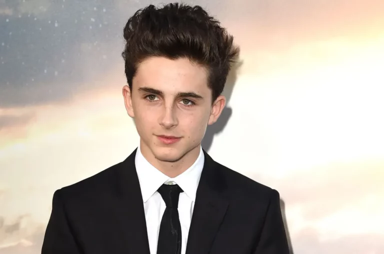 Timothée Chalamet Height A Simple and Detailed Look at the Star’s Life and Growth