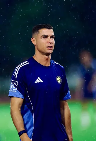 Cristiano Ronaldo Age Life, Career, Net Worth, and Legacy