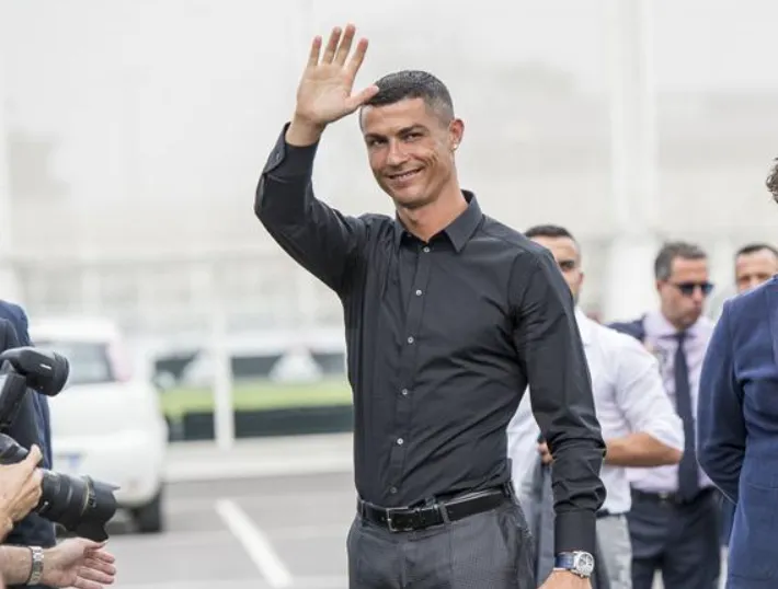 Cristiano Ronaldo Age Life, Career, Net Worth, and Legacy