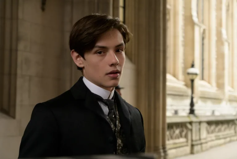 Louis Partridge Age Revealing the Star’s Surprising Journey