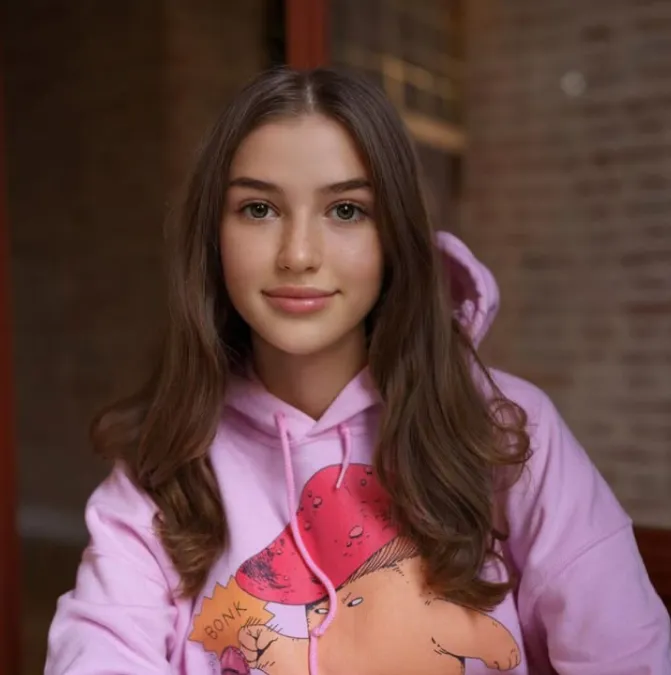 Olivia Casta Age and Biography (2025)
