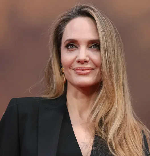 Angelina Jolie Height, Age, Weight, Net Worth, Career, And More