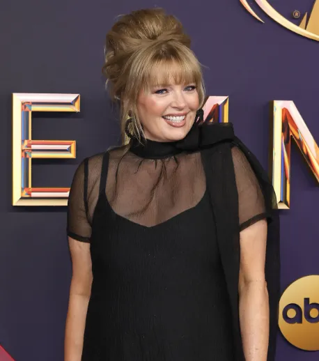 Melissa Peterman Height Discover Her Stunning True Stats